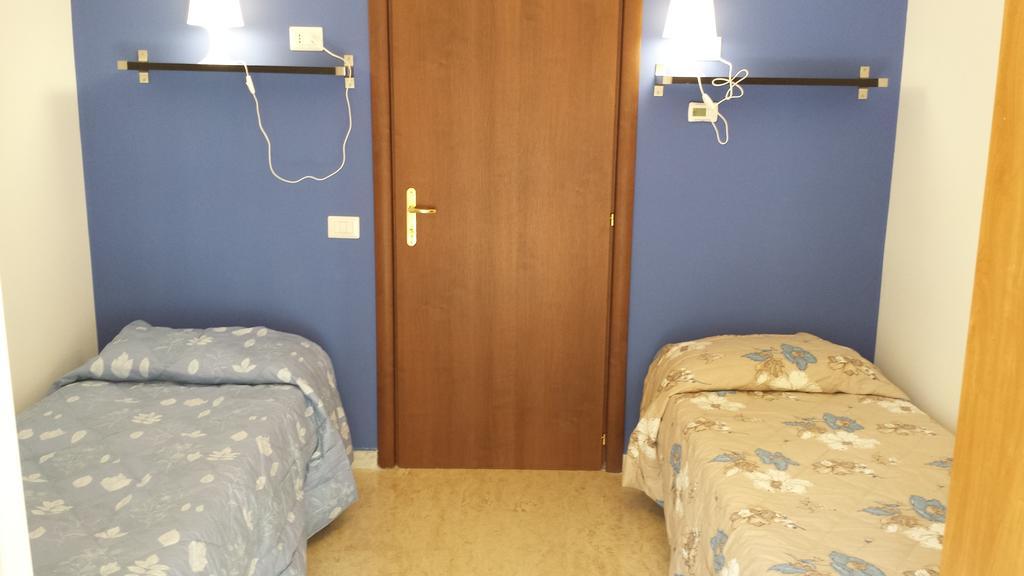 Le Streghe Di Roma Hotel Ngoại thất bức ảnh
