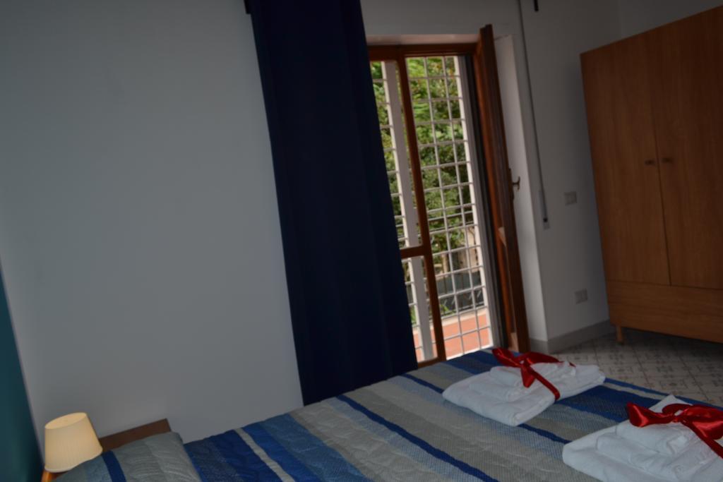 Le Streghe Di Roma Hotel Ngoại thất bức ảnh
